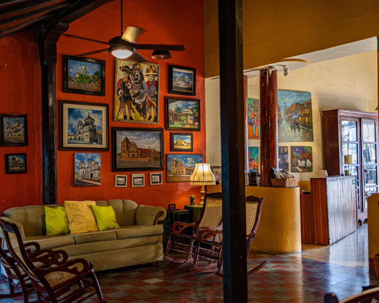 Hostal Fuente Castalia, B Y B León Exterior foto